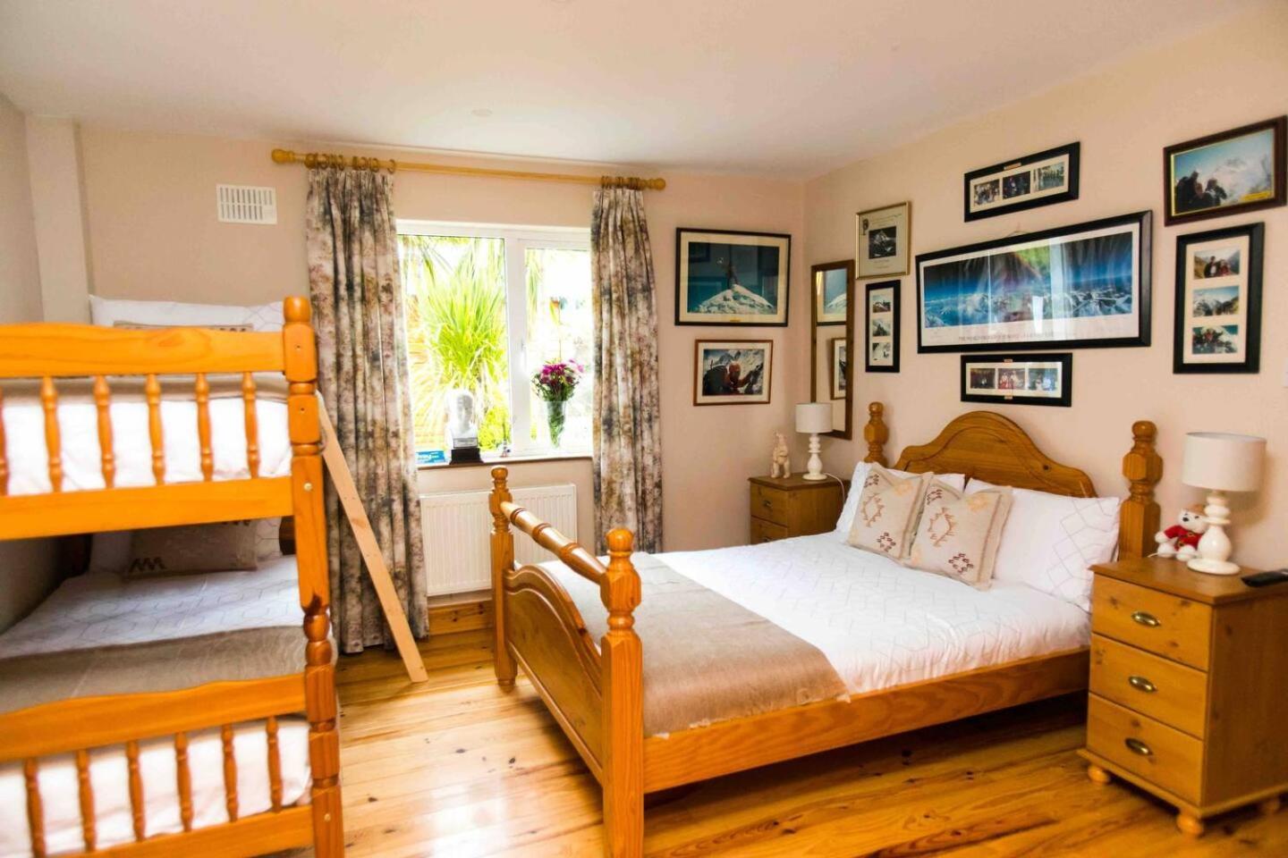 The Mountain Lodge คิลลาร์นีย์ ภายนอก รูปภาพ